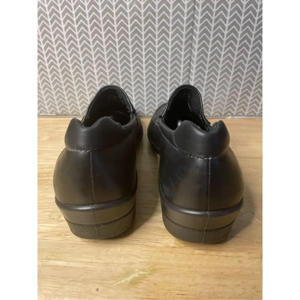 ✅Ecco Black Loafers slip on leather